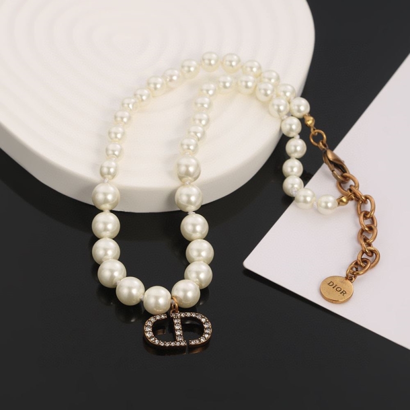 chr1st1an D10r necklaces